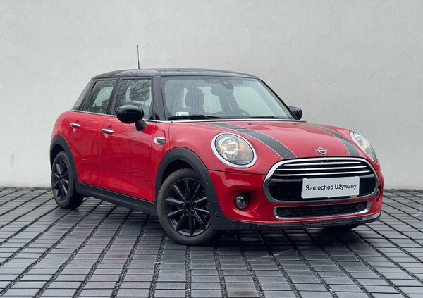 MINI Cooper cena 99000 przebieg: 10614, rok produkcji 2020 z Koło małe 46